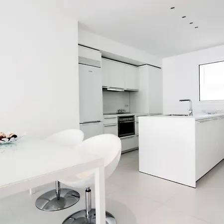Luxury White Botafoch Apartman *